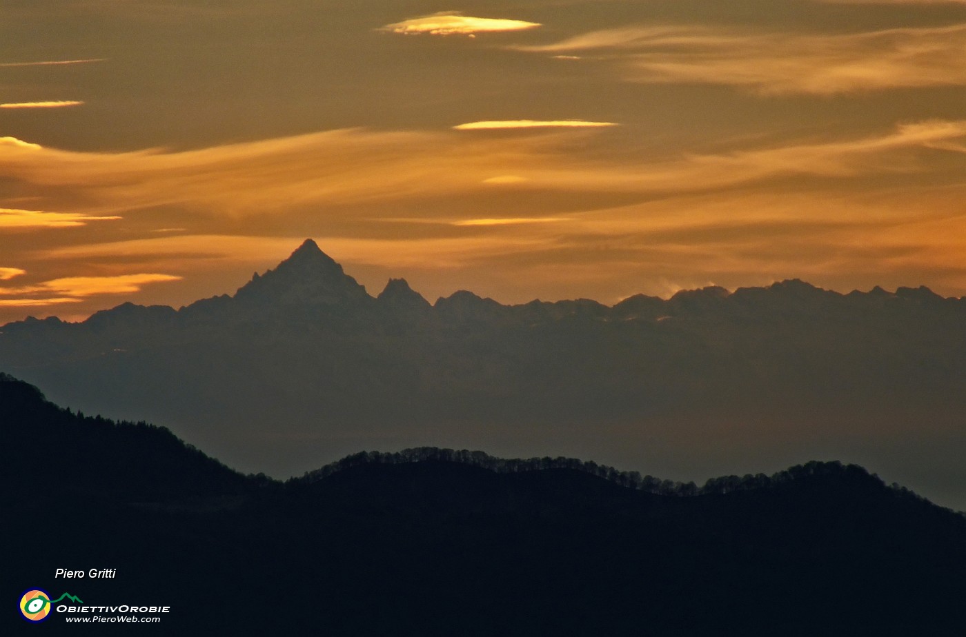 76 Verso il Monviso ....JPG